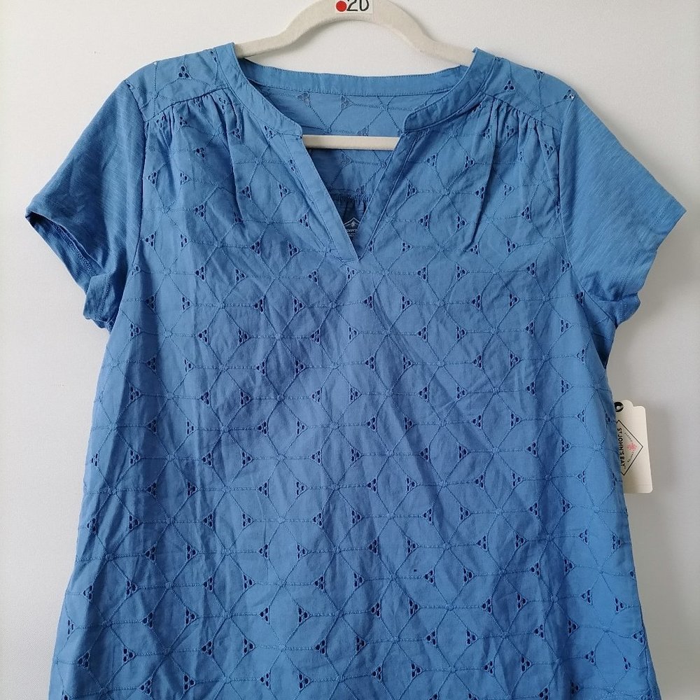 NWT St John's Bay Womens Blue Yonder Short Sleeve Split Neck T-Shirt Top Size M